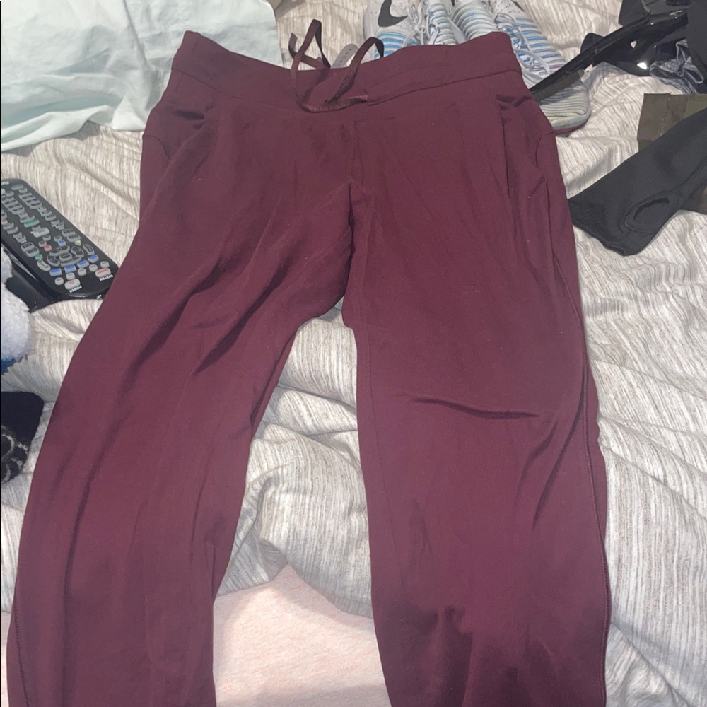 lululemon athletica Women's Burgundy Drawstring Joggers